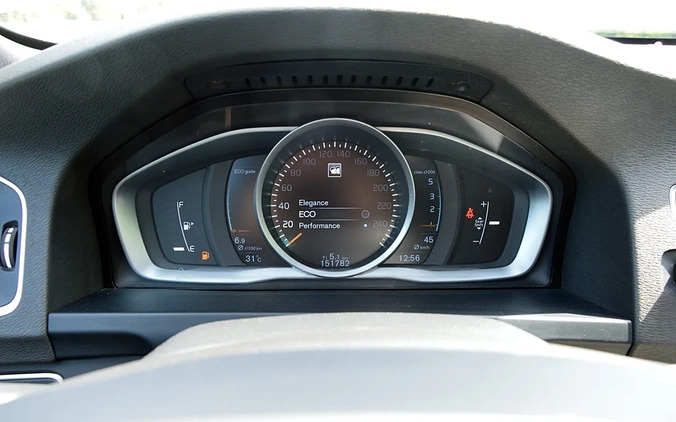 Volvo V60 cena 48900 przebieg: 151000, rok produkcji 2015 z Leżajsk małe 742